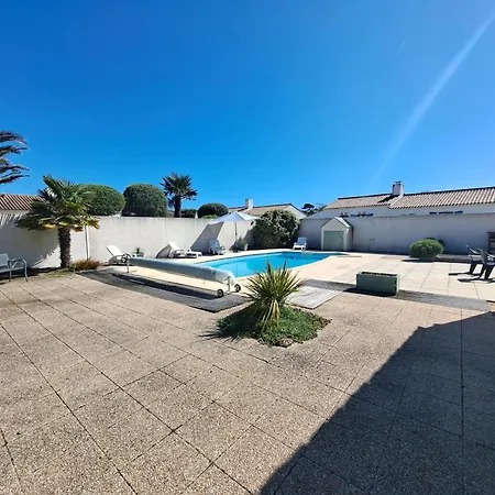 Dom wakacyjny Maison Charmante Pour 6 Personnes, Calme Avec Piscine Privee - Fr-1-323-578