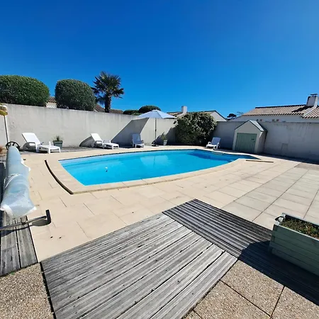 Feriehus Maison Charmante Pour 6 Personnes, Calme Avec Piscine Privee - Fr-1-323-578
