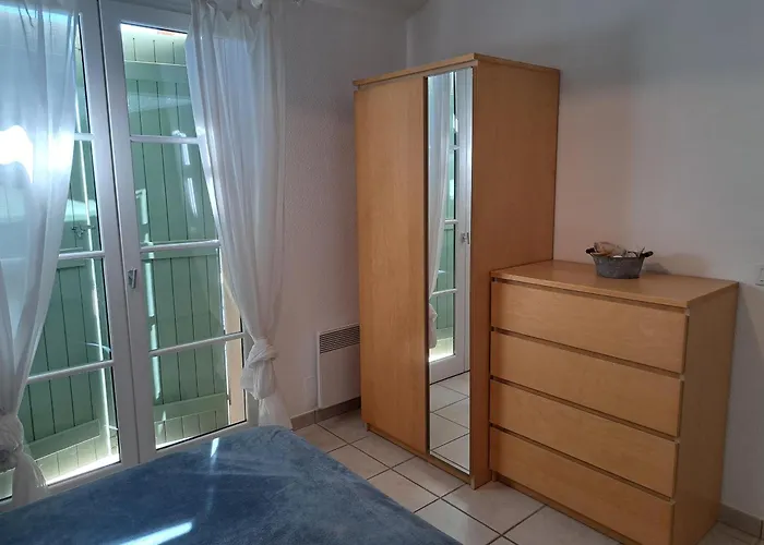 Дом отдыха Maison Charmante Pour 6 Personnes, Calme Avec Piscine Privee - Fr-1-323-578